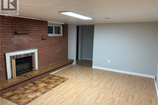 Primary Bedroom - 249 Federal Street Unit# Lower, Stoney Creek, ON L8E1P6 Photo 5