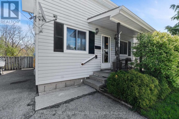 249 Owen Street, Norfolk, ON N3Y2V1 Photo 3