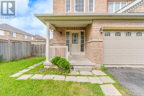 249 Sunny Meadow Boulevard, Brampton, ON L6R2Y4 Photo 5