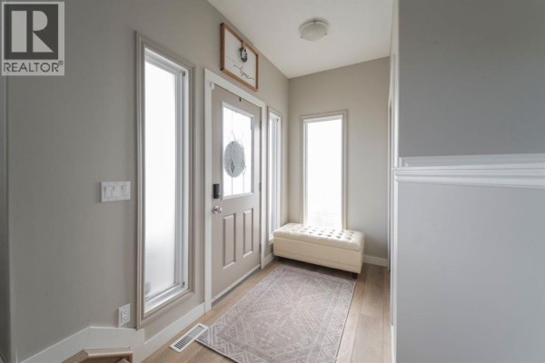 Living room - 249 Thrush Street, Fort Mcmurray, AB T9K0L8 Photo 4