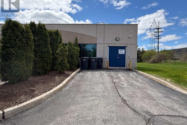 2490 Don Reid Drive, Ottawa, ON K1H1E1 Photo 5