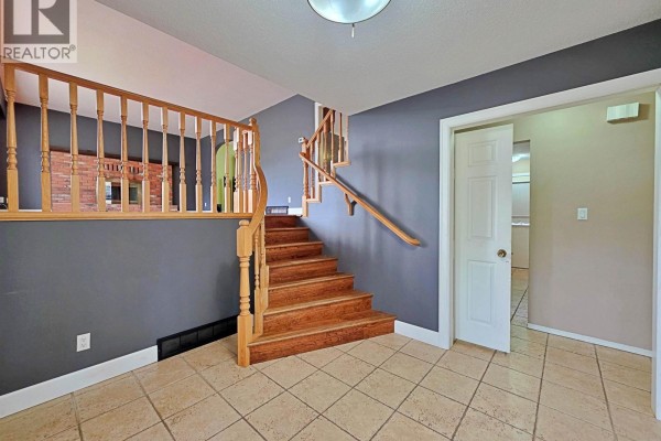 Living room - 2491 Sing Street, Quesnel, BC V2J5E1 Photo 2