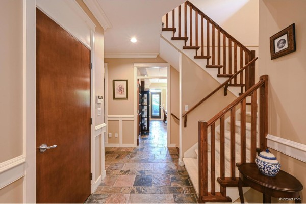 2492 148 Street, Surrey, BC V4P1N5 Photo 5