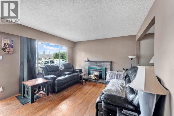 24931 121 Avenue, Maple Ridge, BC V4R2A6 Photo 3