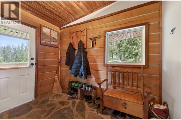2496 Pye Road, Clearwater, BC, photo 3