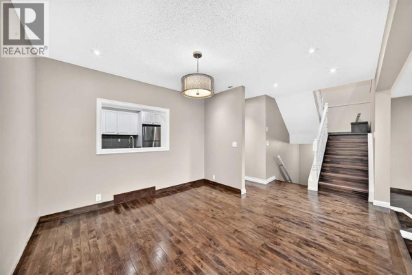 Bedroom - 25, 448 Strathcona Drive Sw, Calgary, AB T3H1M3 Photo 5