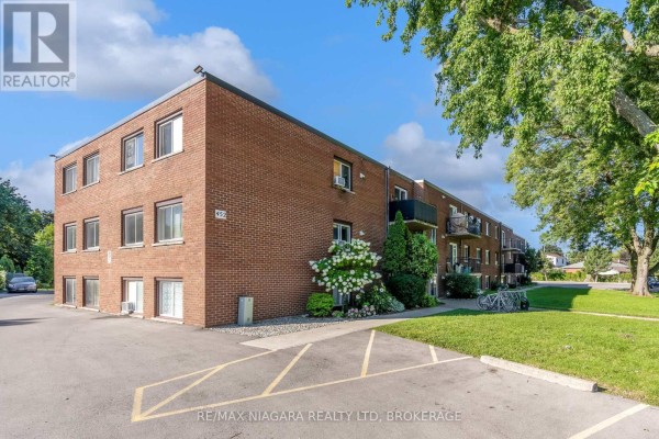 25 - 452 Carlton Street, St  Catharines, ON, photo 3