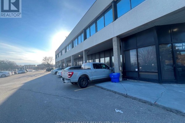 25 - 7956 Torbram Road, Brampton, ON L6T5A2 Photo 3