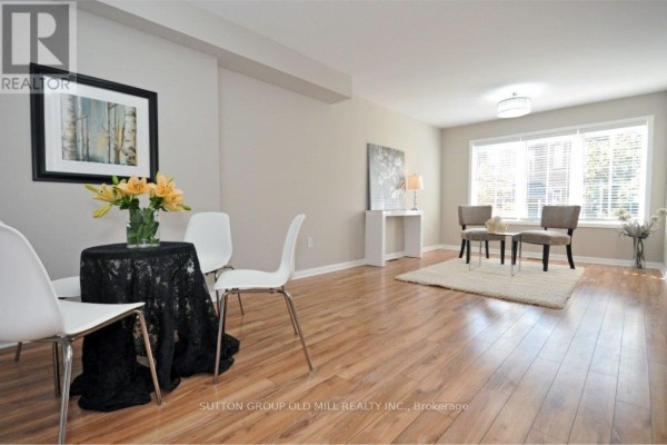 Eating area - 25 - 80 Acorn Place, Mississauga, ON L4Z4C9 Photo 4