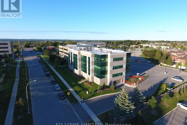 25 & 26 - 15 Gallie Court, Barrie, ON L4M7G1 Photo 2