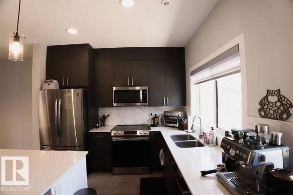Kitchen - #25 1010 Rabbit Hill Rd Sw, Edmonton, AB T6W4G7 Photo 3
