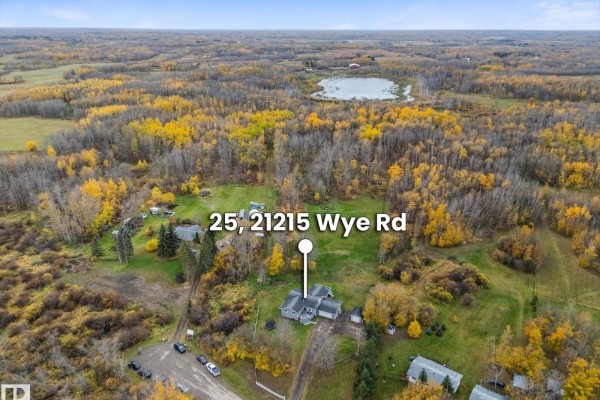 Primary Bedroom - #25 21215 Wye Rd, Rural Strathcona County, AB T8L1C8 Photo 4