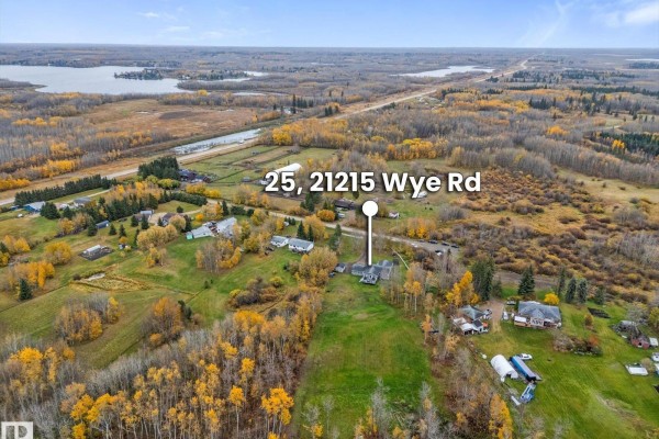 Bedroom 2 - #25 21215 Wye Rd, Rural Strathcona County, AB T8L1C8 Photo 5