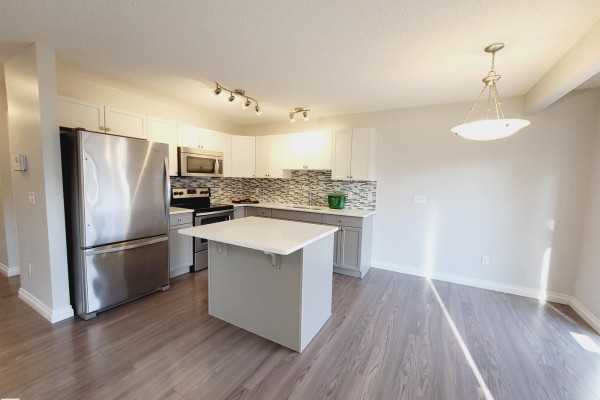Kitchen - #25 445 Brintnell Bv Nw, Edmonton, AB T5Y0V5 Photo 3