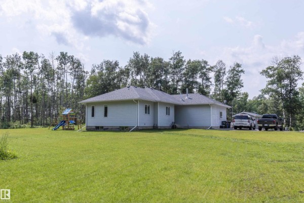 Kitchen - 25 53051 Rge Road 211, Rural Strathcona County, AB T8G2C6 Photo 3