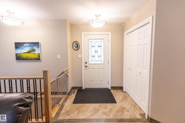 Family room - 25 53051 Rge Road 211, Rural Strathcona County, AB T8G2C6 Photo 4