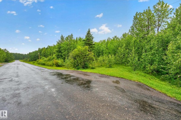 25 53322 Rge Road 25, Rural Parkland County, AB T7Y0E1 Photo 5