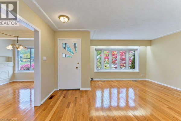 Laundry room - 25 Applewood Avenue, Kitchener, ON N2B1V9 Photo 4