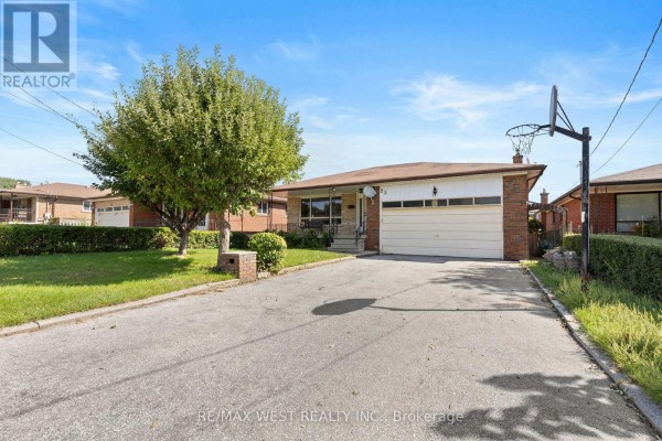 25 Apted Avenue, Toronto, ON, photo 3