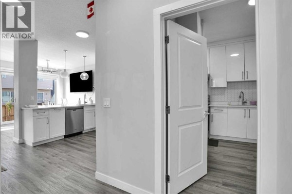 Bedroom - 25 Belvedere Terrace Se, Calgary, AB T2A7G1 Photo 5