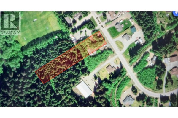 25 Blueberry Avenue, Kitimat, BC, photo 3