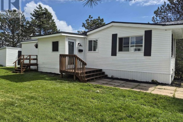 25 Brentwood Estates, Amherst, NS, photo 2