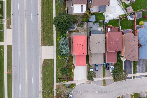 Primary Bedroom - 25 Carabram Court, Brampton, ON L6X4M2 Photo 5