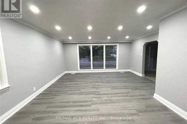25 Courton Drive, Toronto, ON M1R1K7 Photo 4