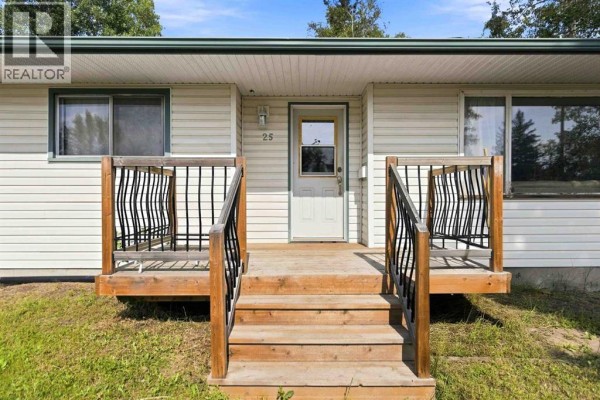 Bedroom - 25 Crescent Heights, Fort Mcmurray, AB T9H1L6 Photo 4