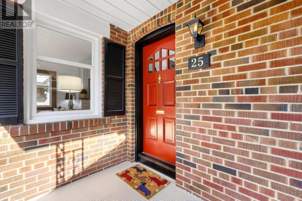 25 Dartmouth Crescent, Toronto, ON M8V1W9 Photo 5