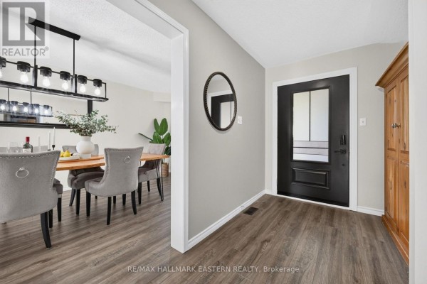 Bedroom 2 - 25 Edgerton Drive, Clarington, ON L1C4S7 Photo 5
