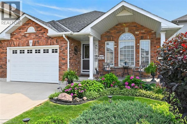 25 Eric Burke Court, Hamilton, ON, photo 3