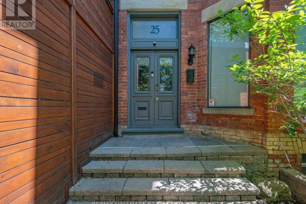 25 Grange Avenue, Toronto, ON M5T1C6 Photo 2