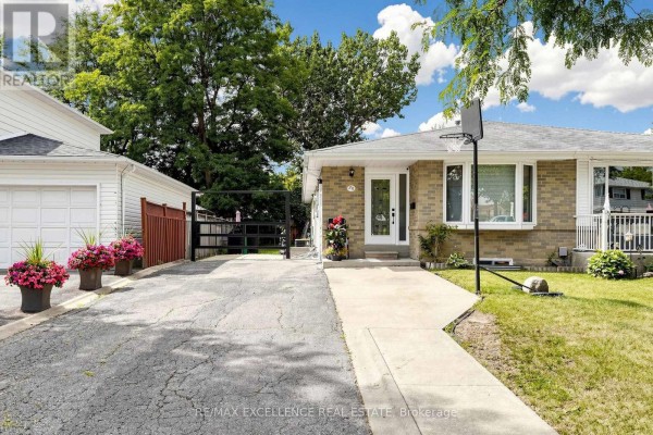 Kitchen - 25 Graymar Road, Brampton, ON L6S1Z7 Photo 4