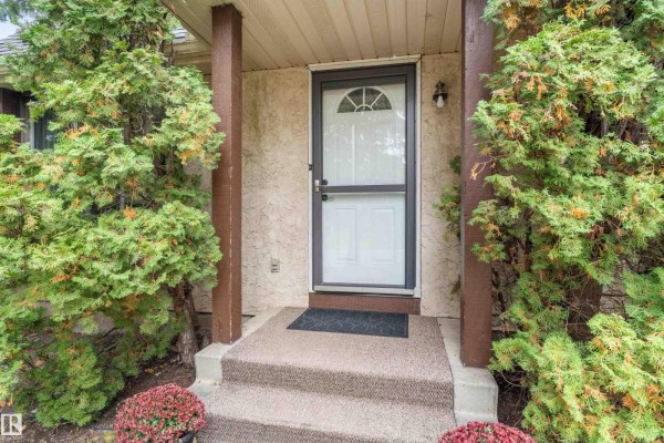 Family room - 25 Greenwood Dr, Spruce Grove, AB T7X1X1 Photo 4