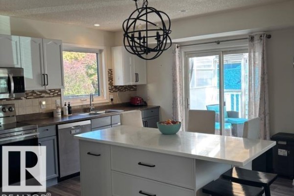 25 Hansen Cl, St  Albert, AB, photo 3