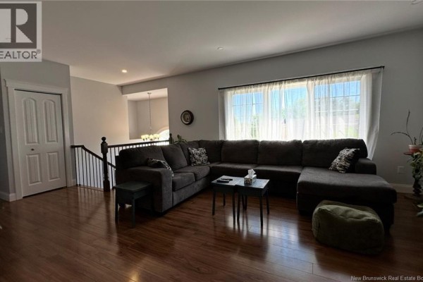 Bath (# pieces 1-6) - 25 Helena Court, Fredericton, NB E3B0E2 Photo 2