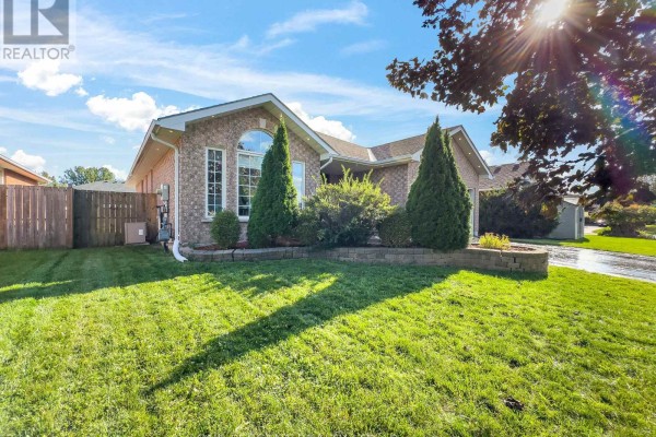 Recreational, Games room - 25 Hickory Grove, Belleville, ON K8N5X6 Photo 2