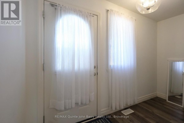 Primary Bedroom - 25 Hillside Meadow Drive, Quinte West, ON K8V0J5 Photo 4