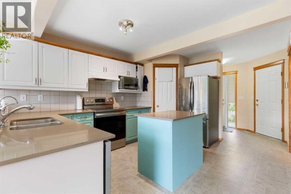 4pc Bathroom - 25 Hillview Road, Strathmore, AB T1P1S7 Photo 5