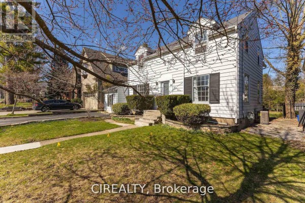 25 Howard Avenue, Oakville, ON, photo 3