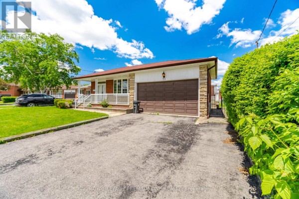 25 Islay Court, Toronto, ON, photo 2