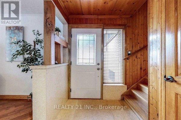 25 Knowlton Drive S, Toronto, ON M1M2G8 Photo 4