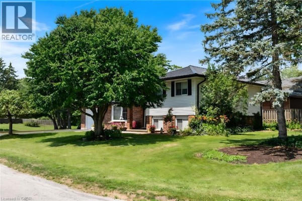 Kitchen - 25 Lakeview Avenue, Port Dover, ON N0A1N8 Photo 5