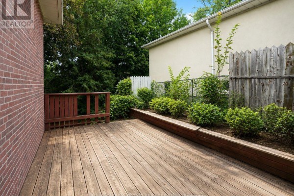 25 Lehar Crescent, Toronto, ON M2H1J4 Photo 2