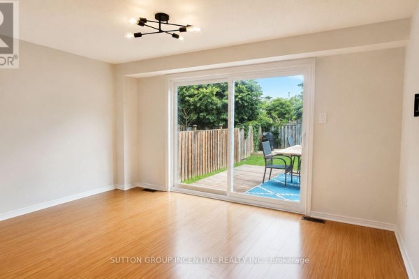 Dining room - 25 Lions Gate Boulevard, Barrie, ON L4M7E3 Photo 4