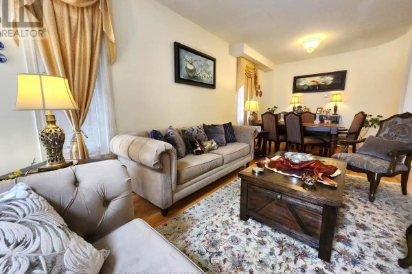 Family room - 25 Lord  Nelson Court, Richmond Hill, ON L4S1Y2 Photo 5