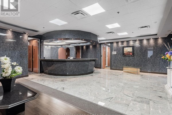 25 Mallard Road, Toronto, ON M3B1S4 Photo 2
