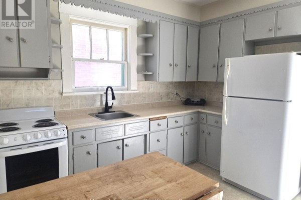 25 Menzie Avenue, Guelph, ON, photo 3