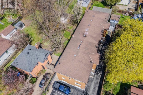 25 Ottawa Street, St  Catharines, ON L2R1Z1 Photo 4